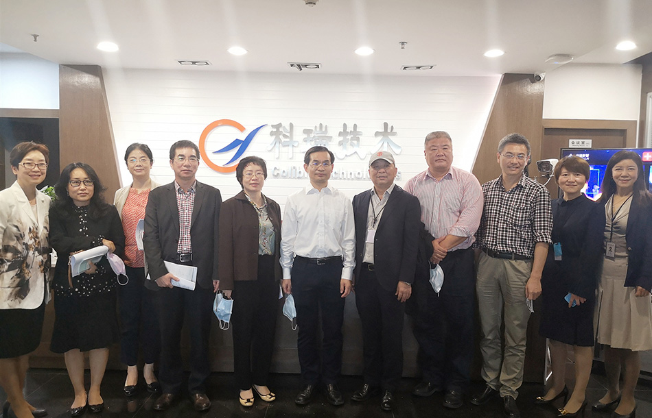 副市长一行调研公司技术.jpg 副市长一行调研公司技术.jpg